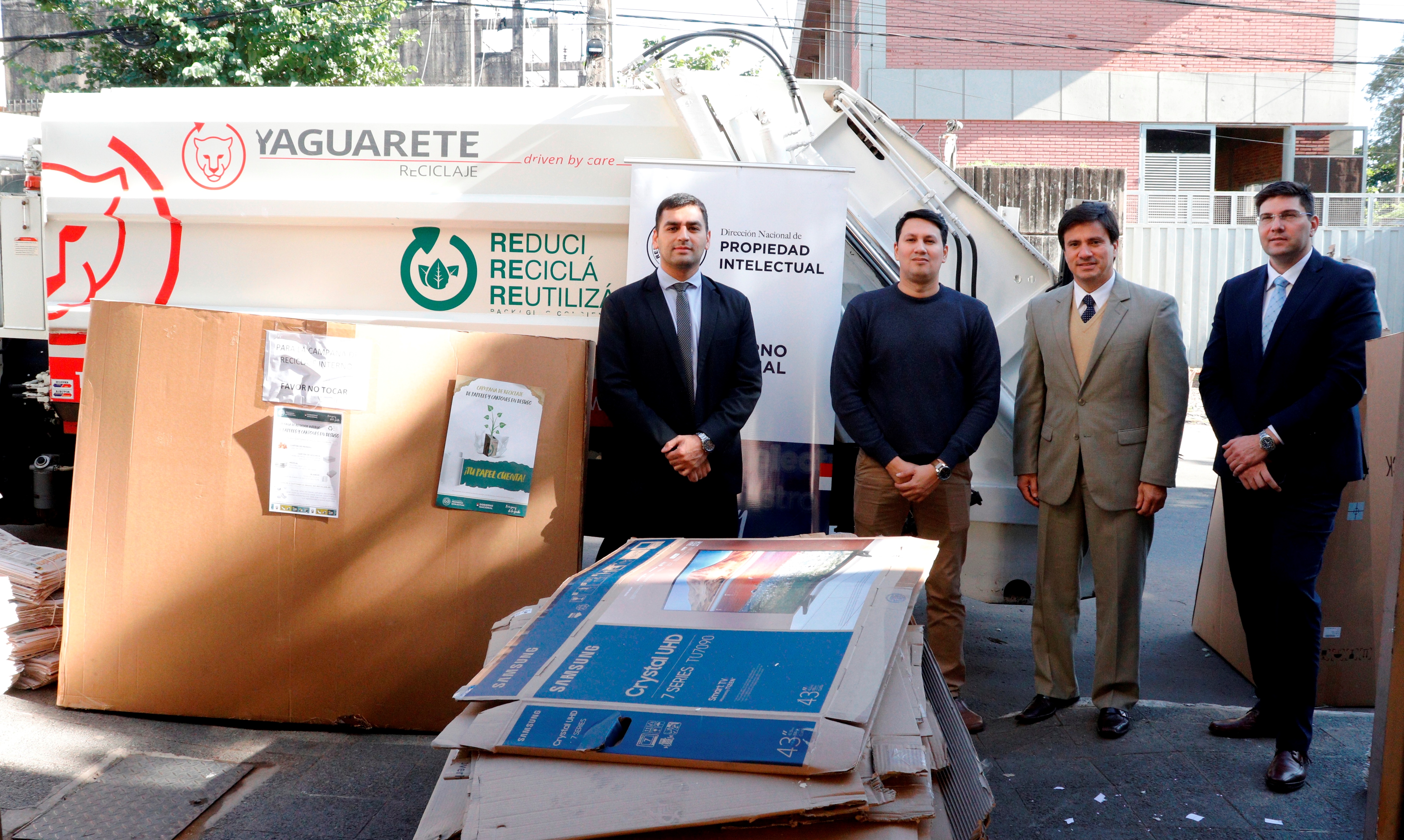 DINAPI entregó 400 kilos de insumos reciclables