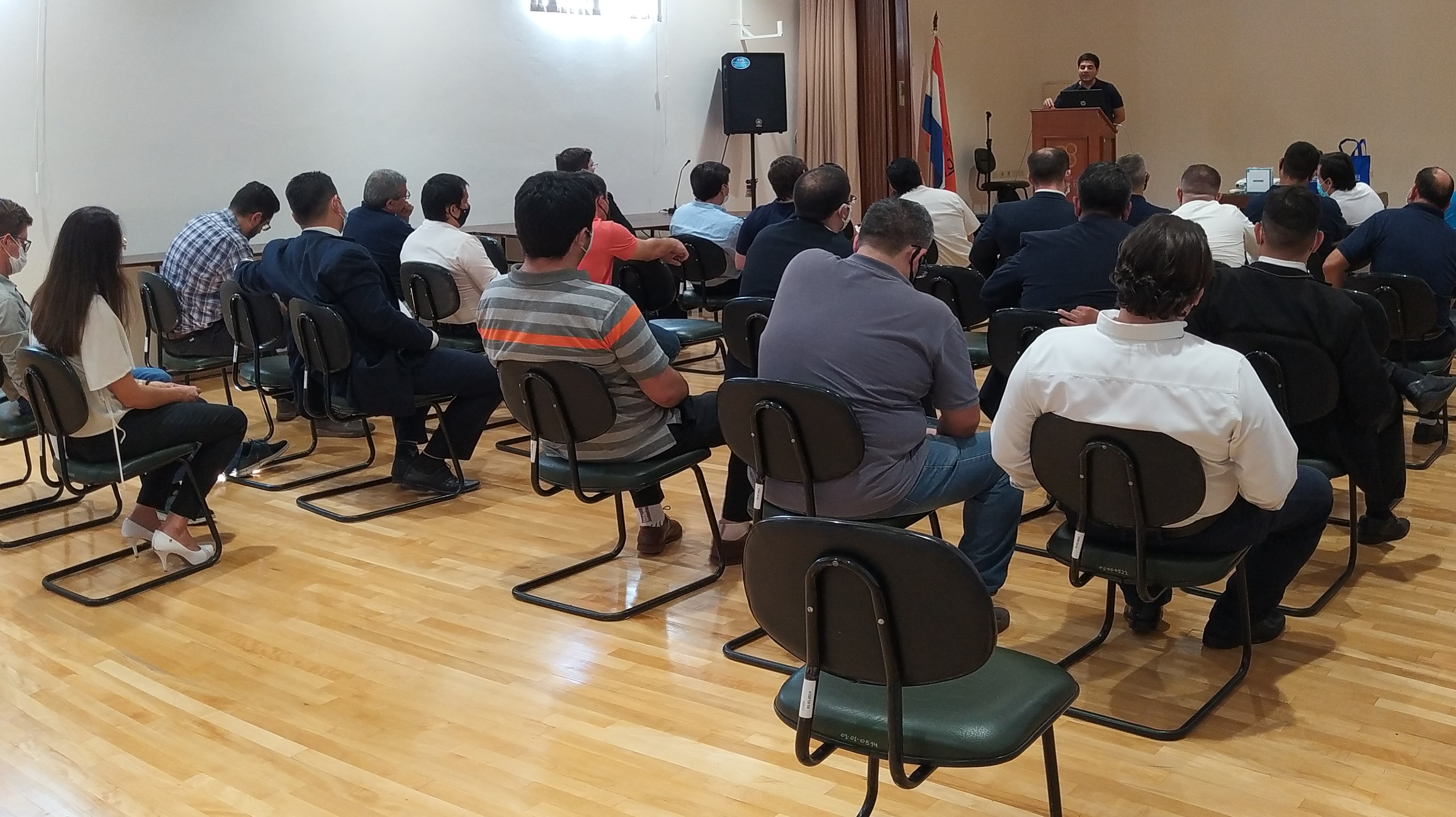 DINAPI continúa concienciación sobre salud preventiva en el marco del Noviembre Azul