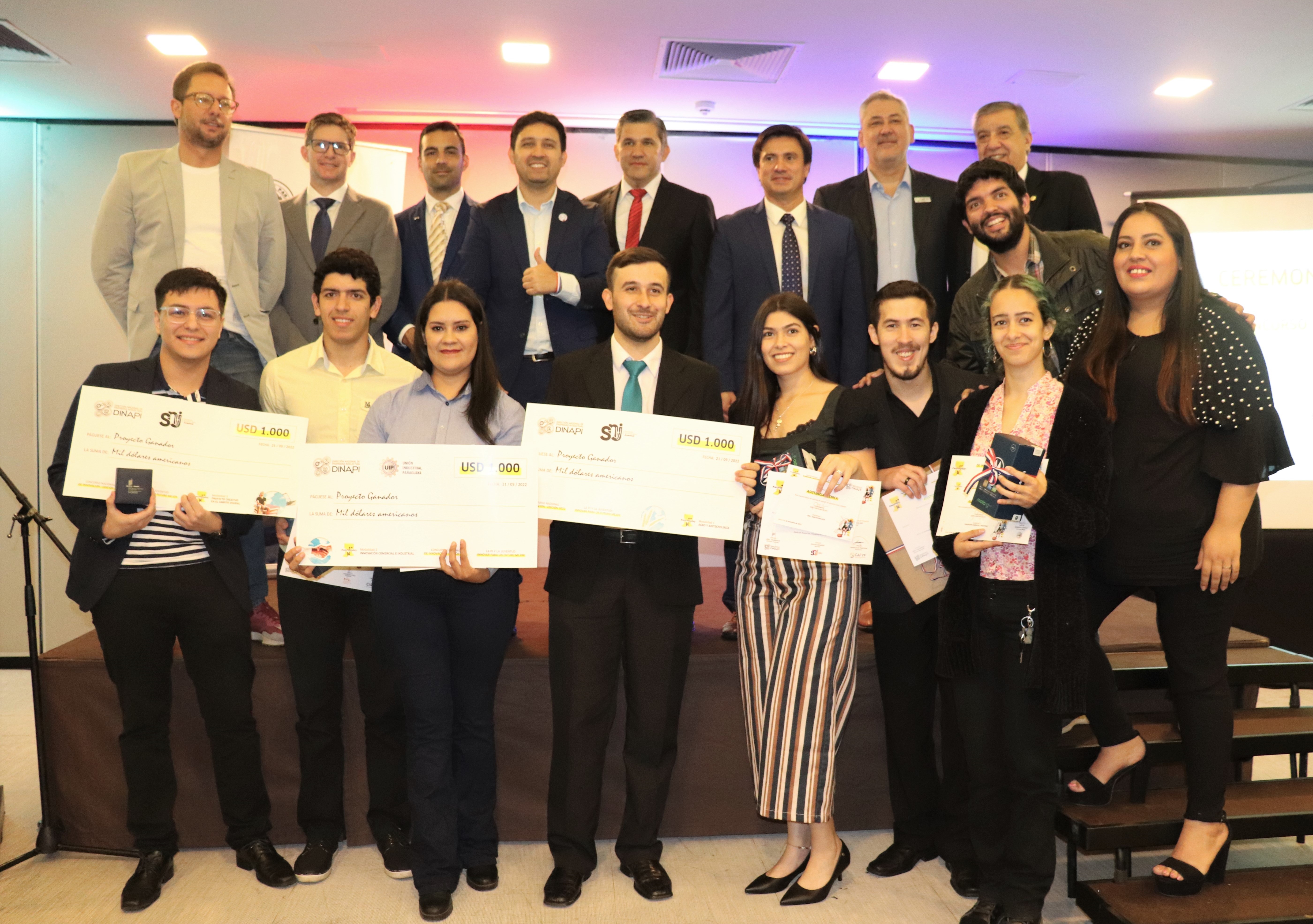 La DINAPI premió proyectos creados por jóvenes innovadores y emprendedores de todo el país