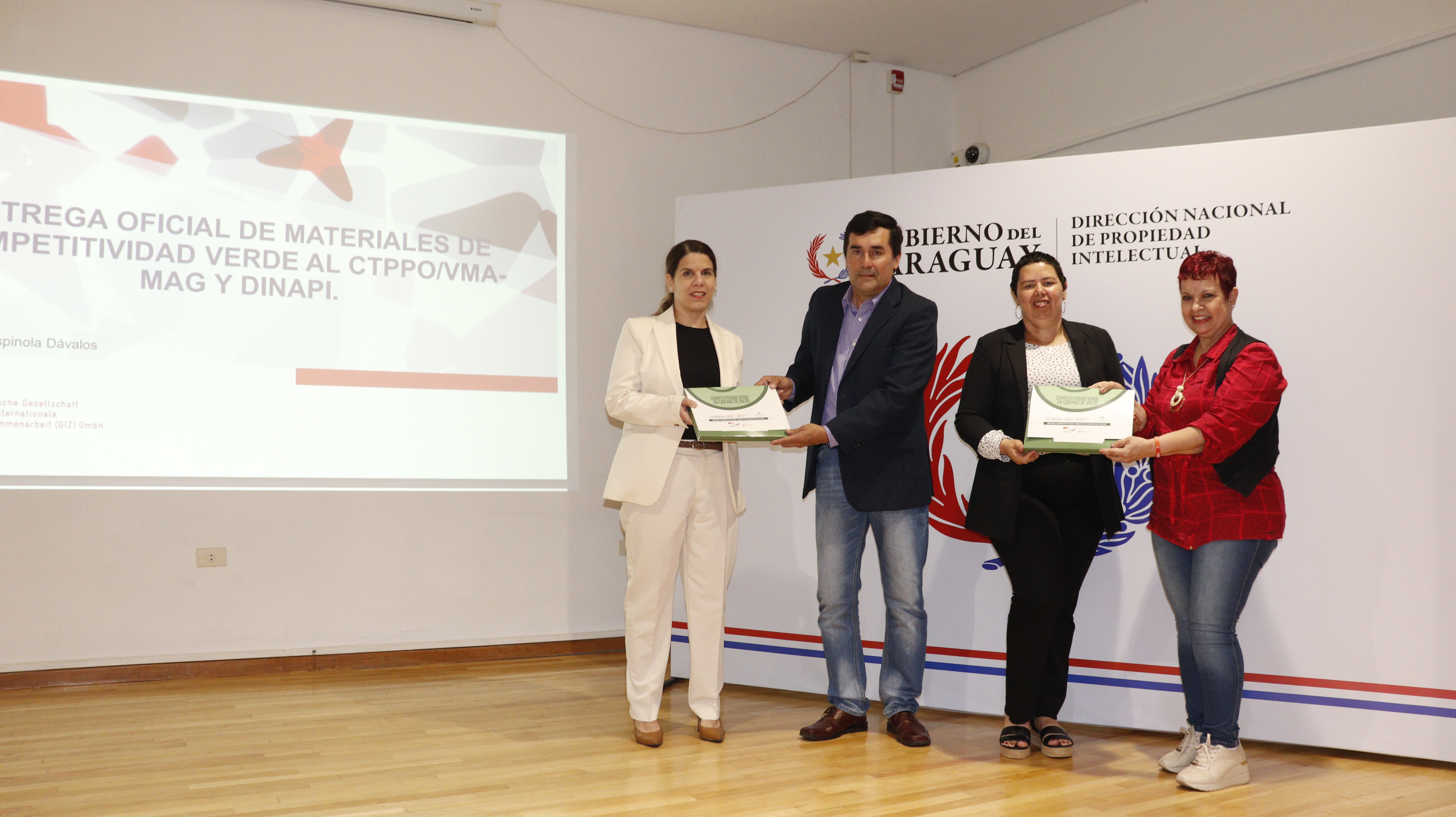 Manuales técnicos promocionan la propiedad intelectual aplicadas en los procesos de producción orgánica