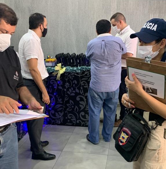 Incautan frascos presumiblemente falsificados para perfume en operativo contra la falsificación