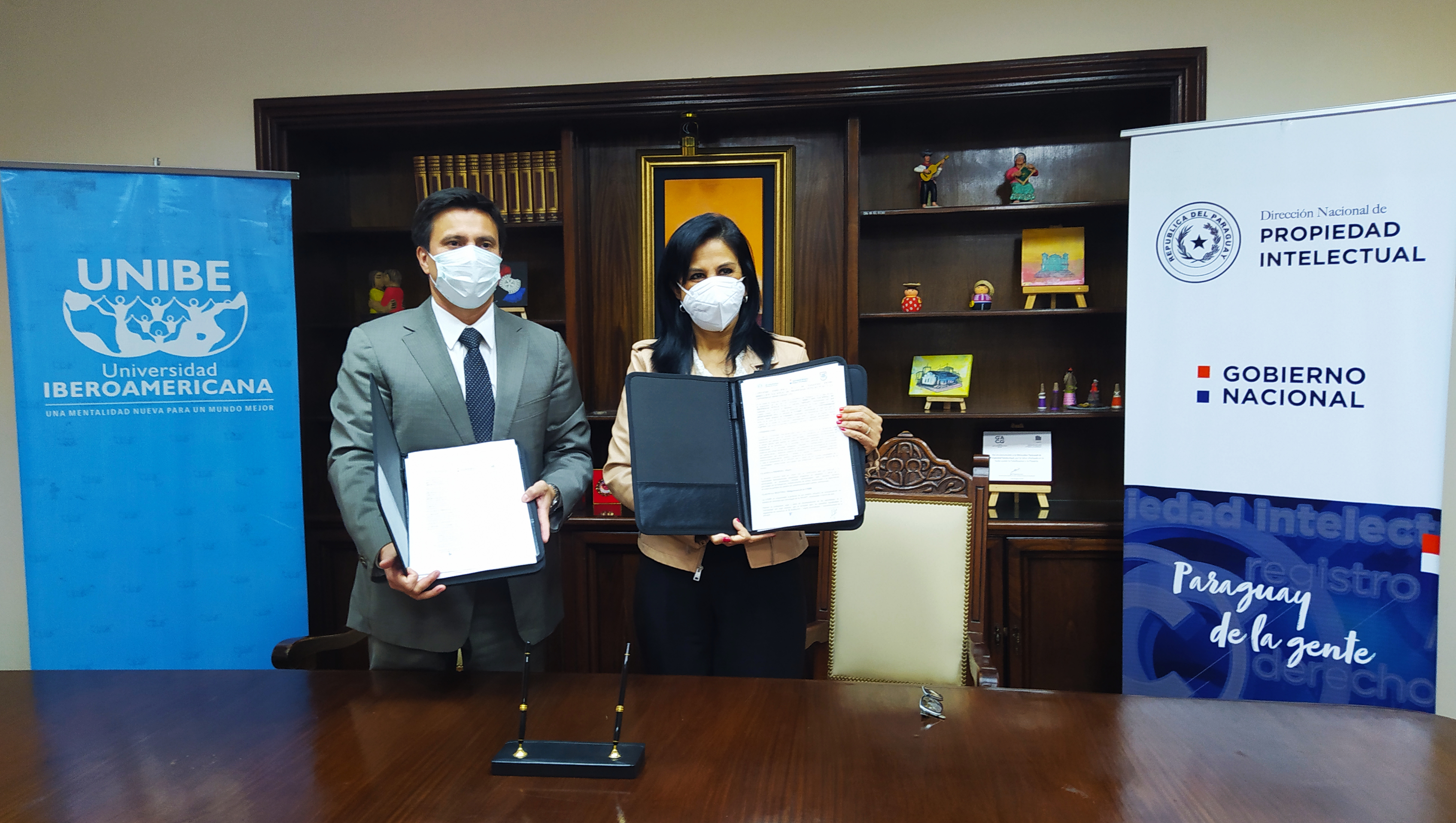 DINAPI suscribe convenios de cooperación con UNIBE