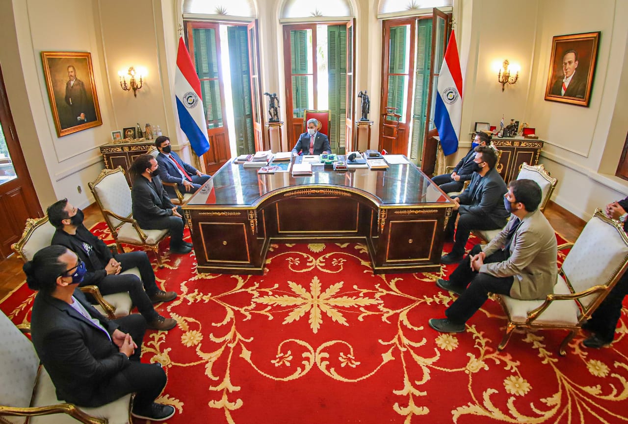 Presidente Mario Abdo compromete su apoyo a Tierra Adentro