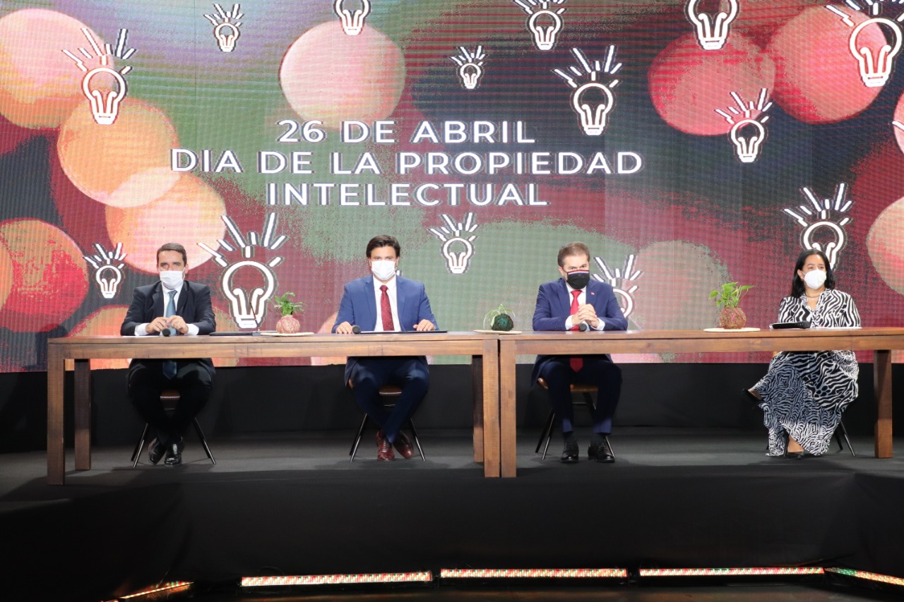 DINAPI celebra el día mundial de la PI relanzando un incentivo para las microempresas