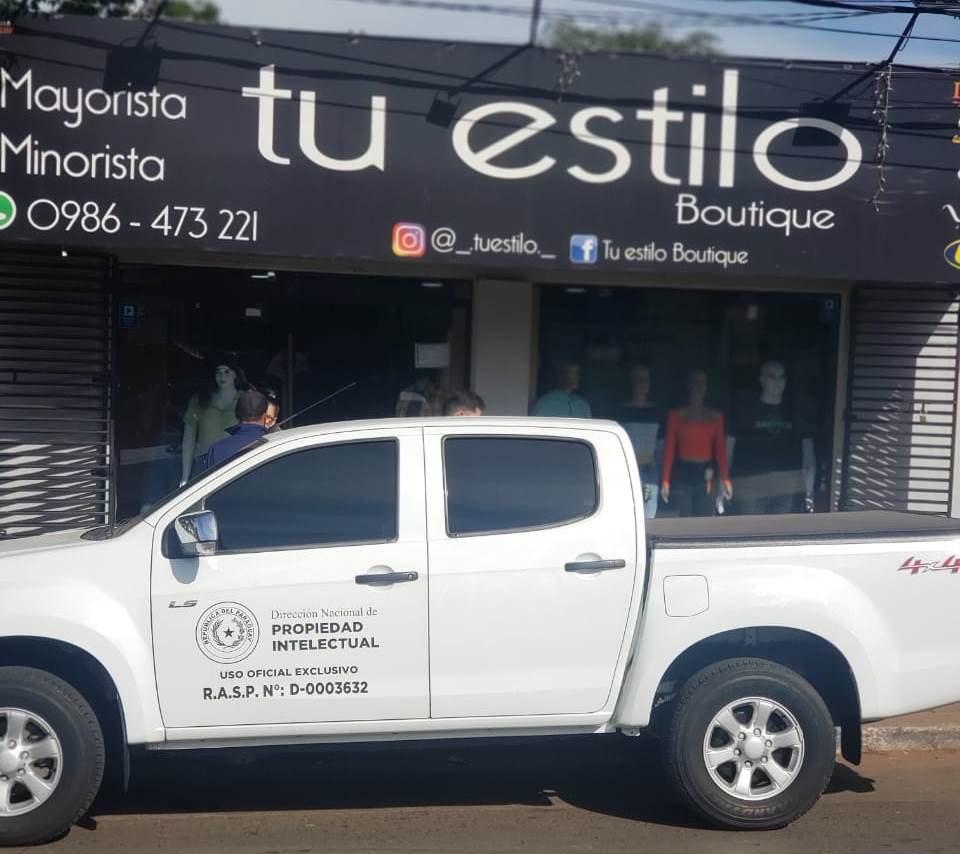 En operativo anti falsificación se incautaron prendas de temporada de dudosa procedencia