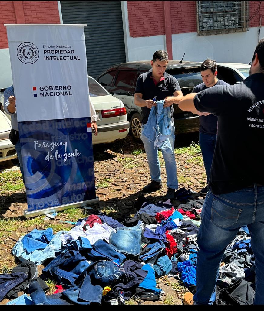 Se realizó la destrucción de mercaderías falsificadas incautadas en Ciudad del Este